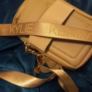 Kylie purse